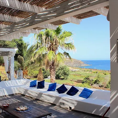 Holiday home La Casa Del Pettirosso Pantelleria