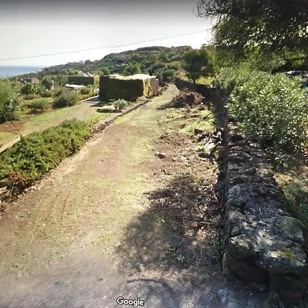 La Casa Del Pettirosso Holiday home Pantelleria